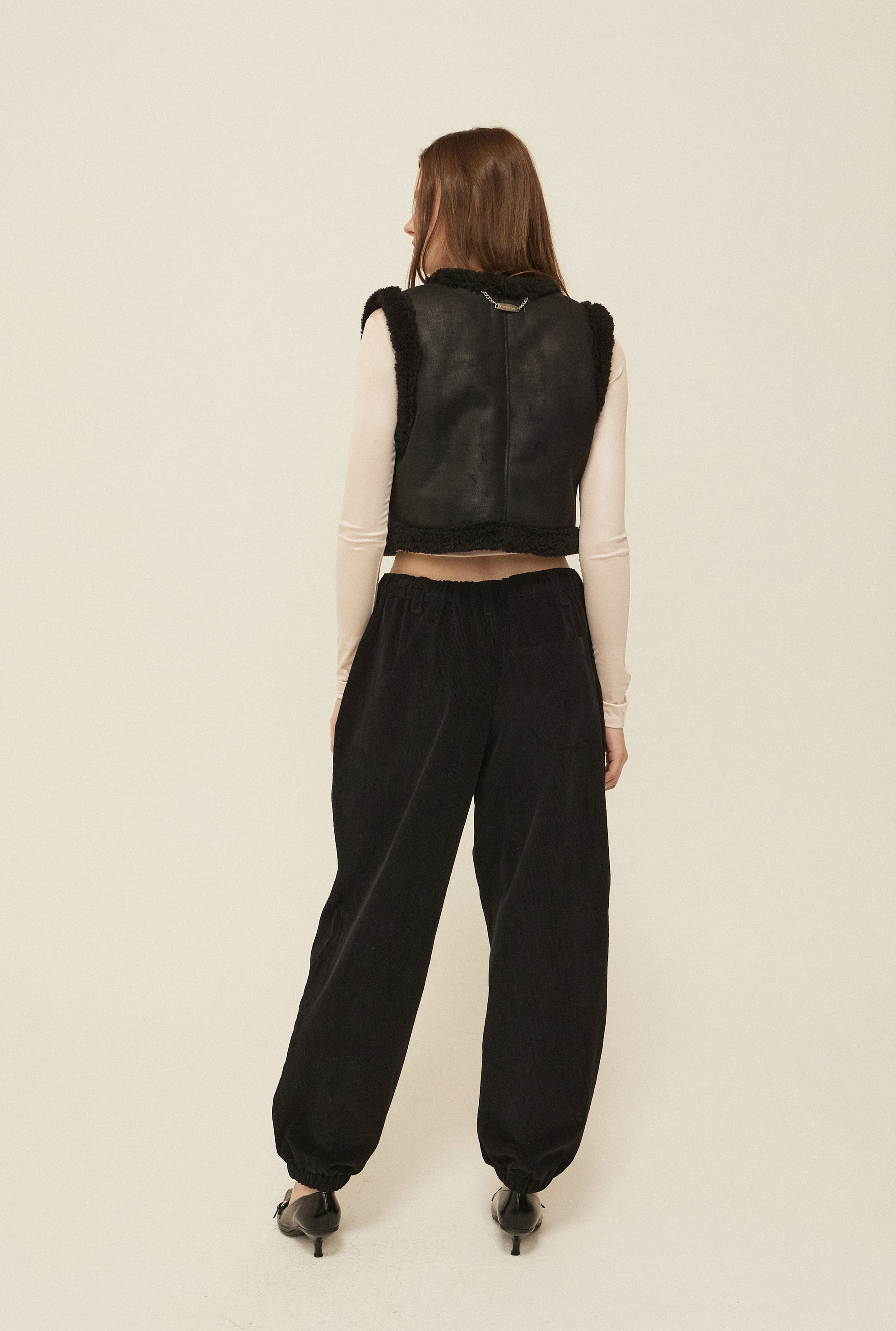 Curly fur vest - threetimes