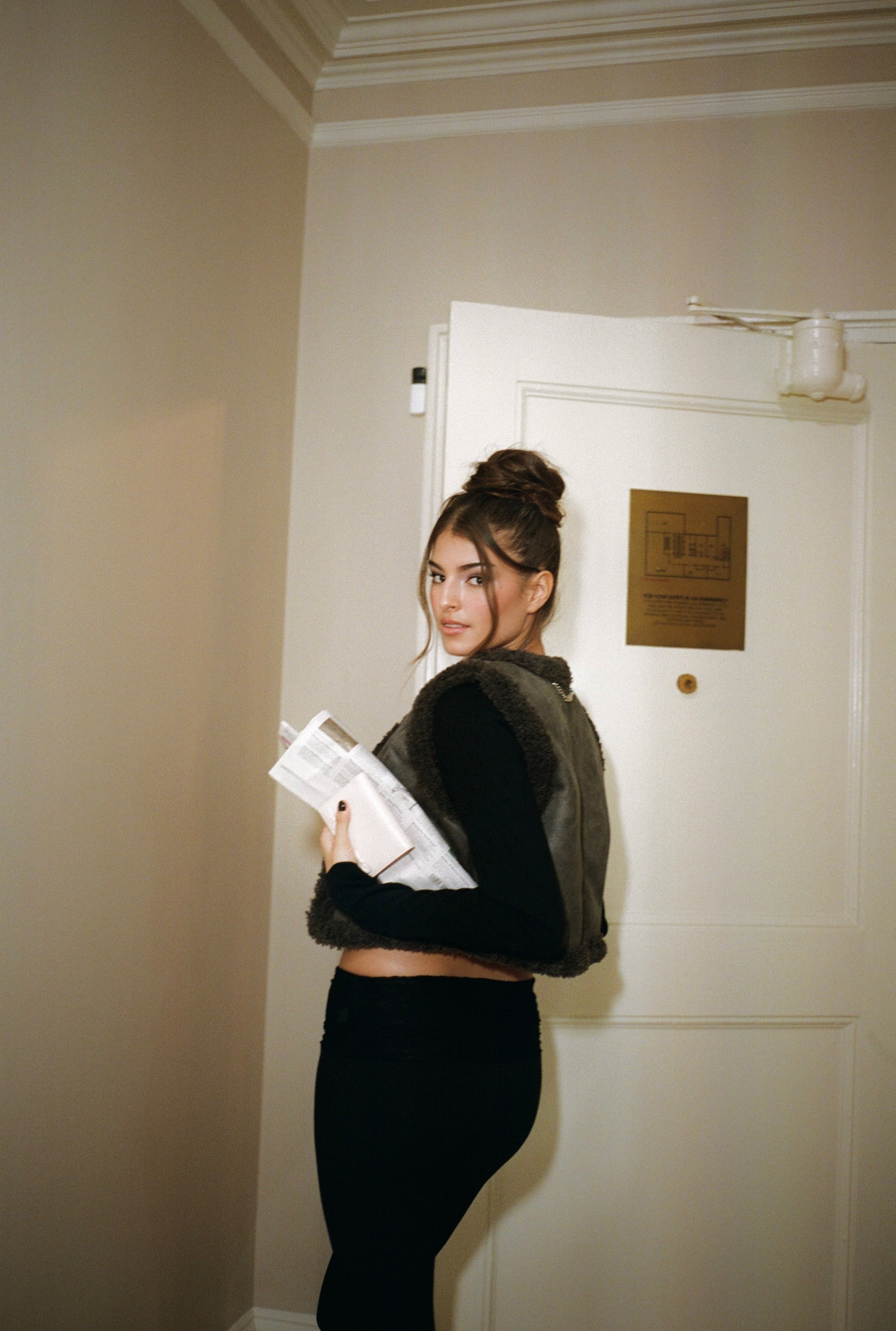 Curly fur vest - threetimes