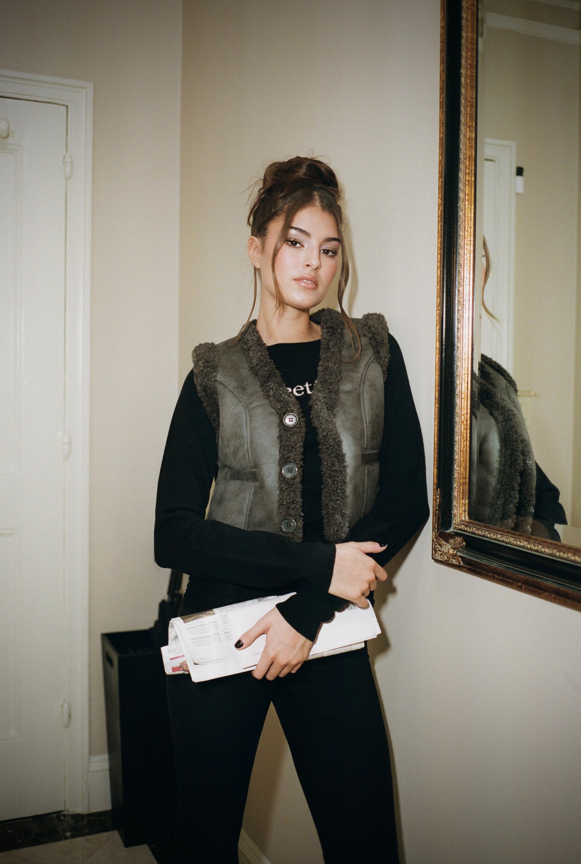 Curly fur vest - threetimes