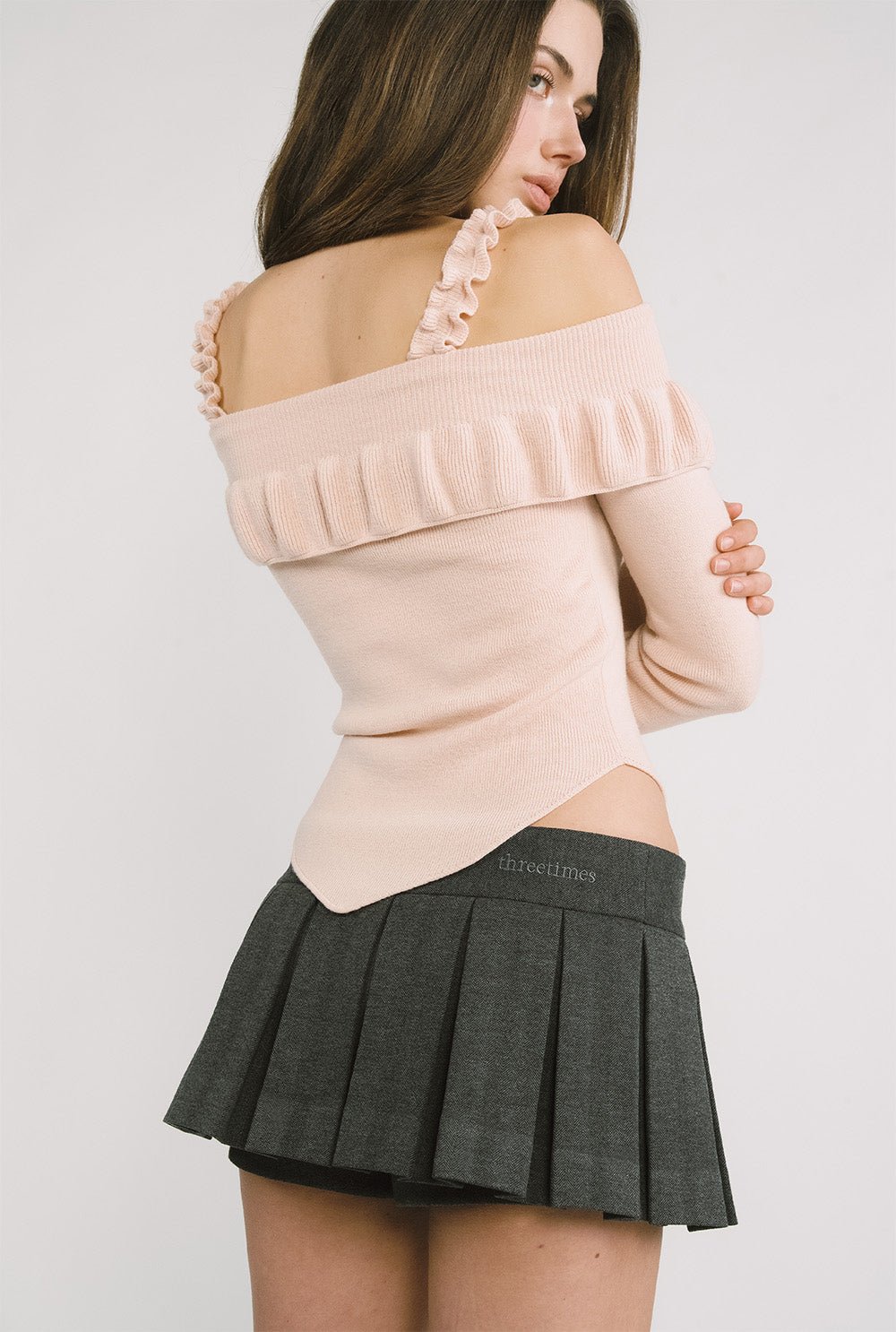[releasing 12.09 12pm KST] Loew pleats skirt - threetimes