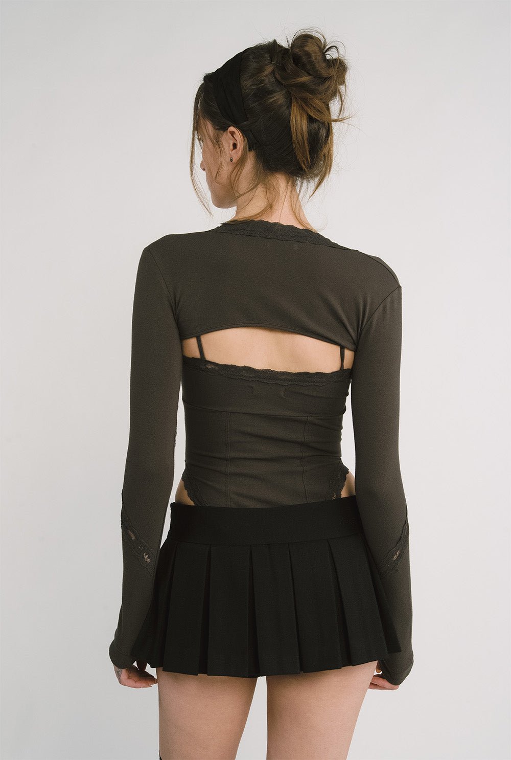 [releasing 12.09 12pm KST] Evelyn lace top - threetimes