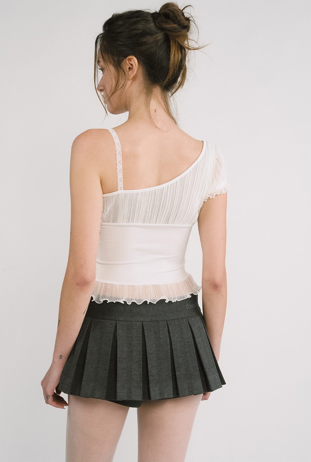 [releasing 12.09 12pm KST] Dove top - threetimes