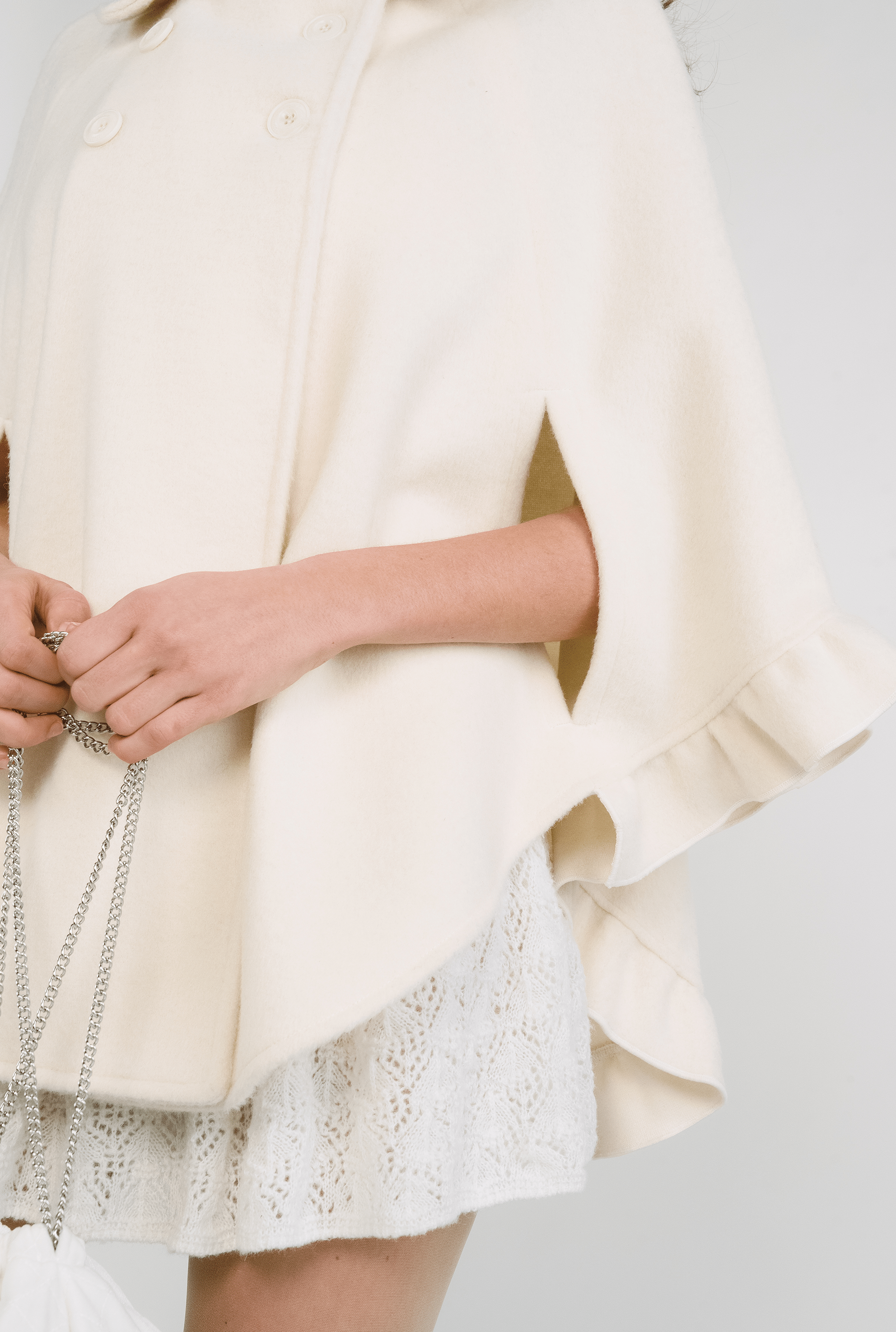 [releasing 12.09 12pm KST] Moon cape jacket - threetimes