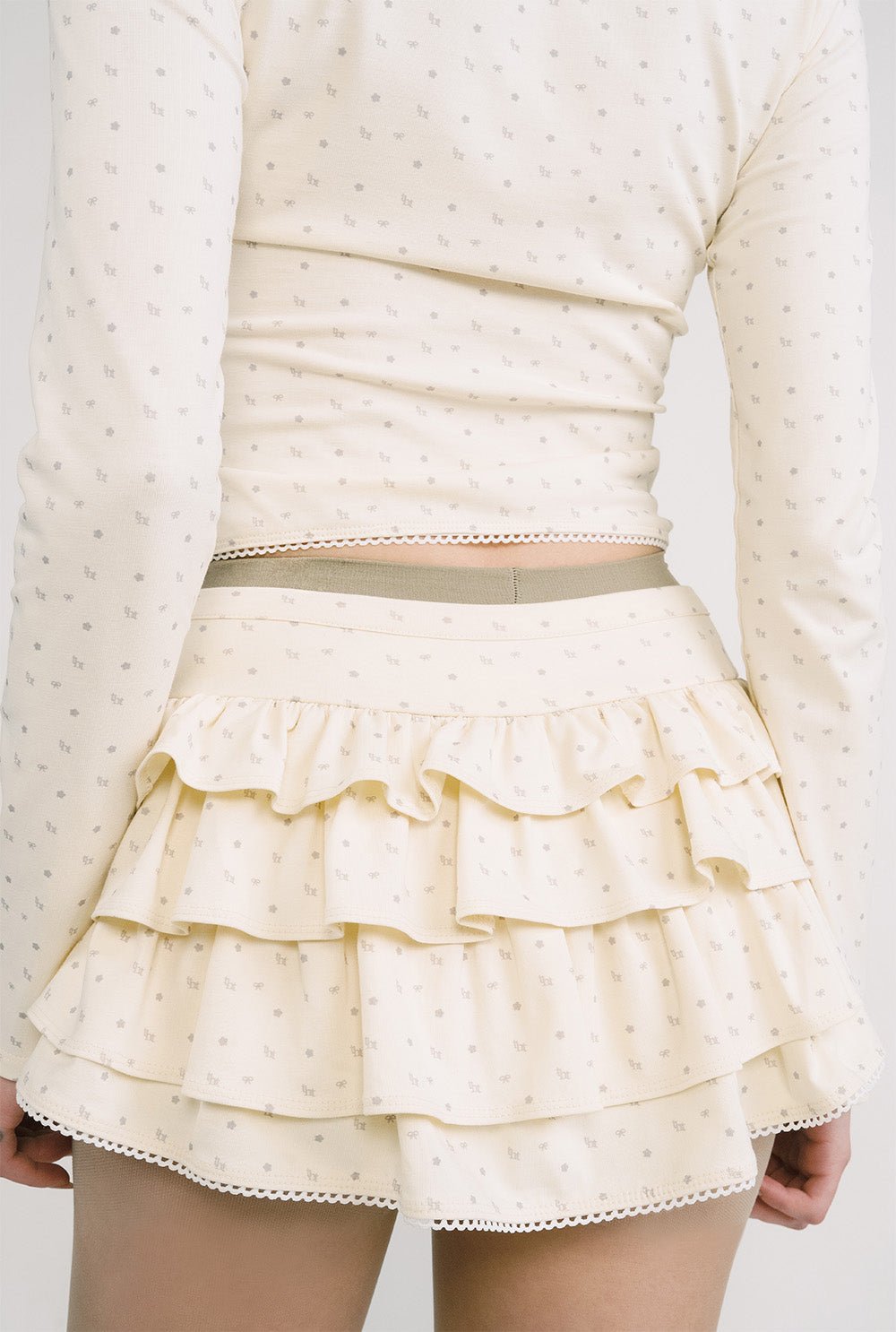 [releasing 12.09 12pm KST] Lolly picot skirt - threetimes
