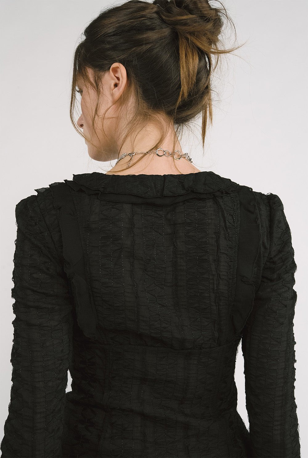 [releasing 12.09 12pm KST] Snow ruffle top - threetimes