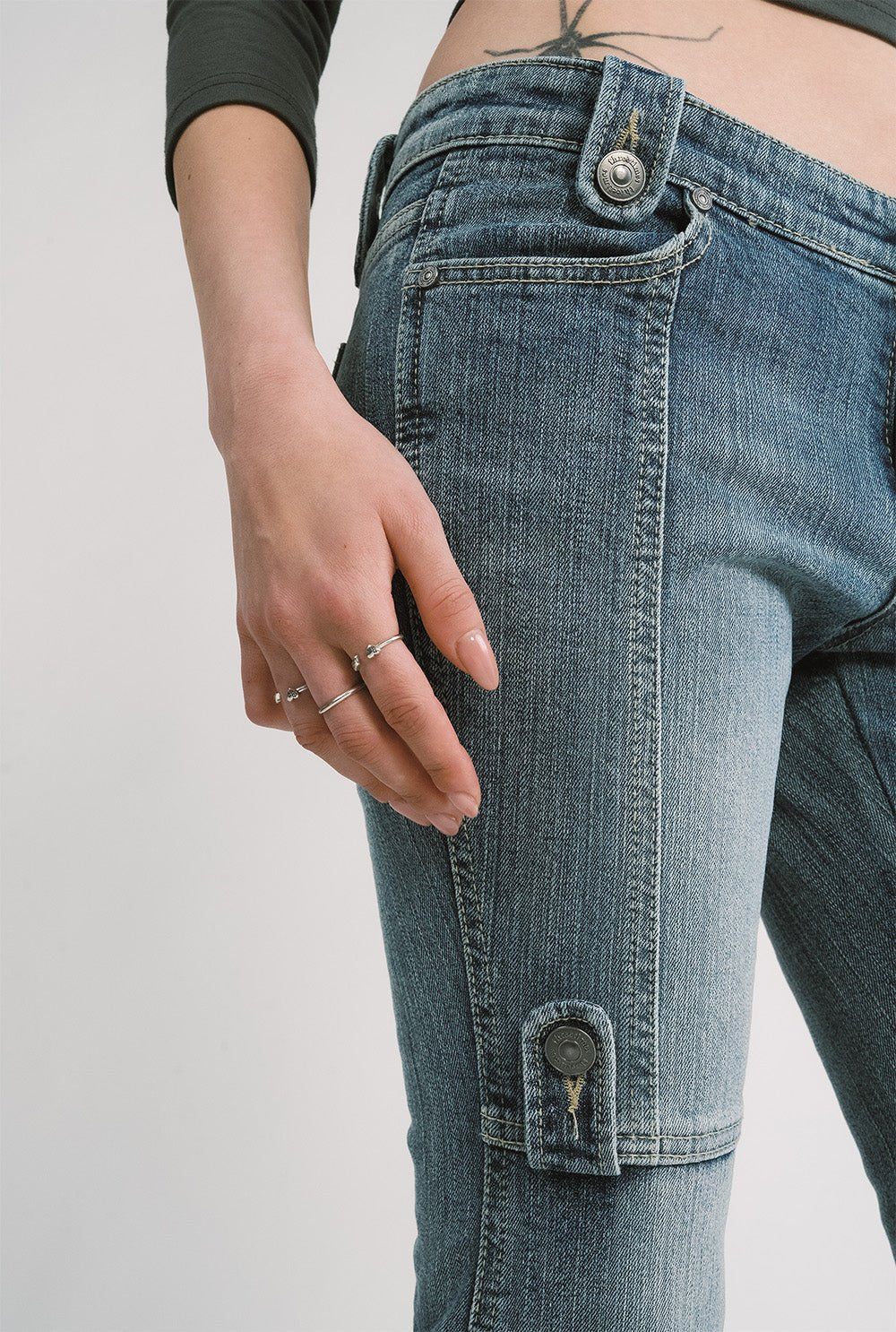 [releasing 12.09 12pm KST] Ava bootcut jeans - threetimes