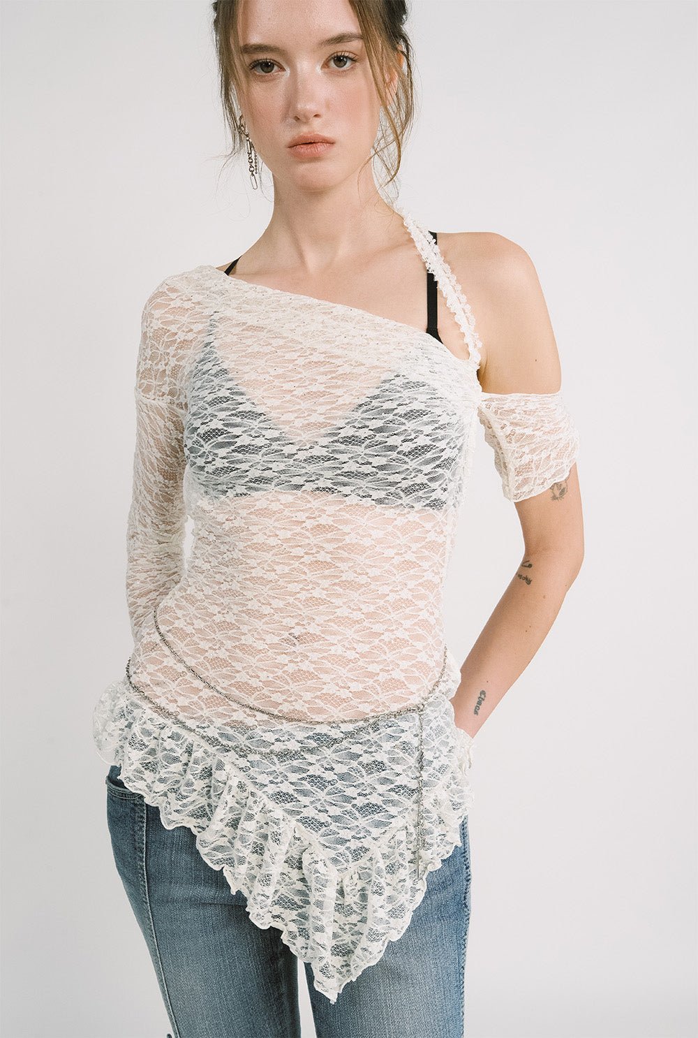 [releasing 12.09 12pm KST] Lace drape top - threetimes