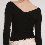 [releasing 12.09 12pm KST] Rose jewel top - threetimes