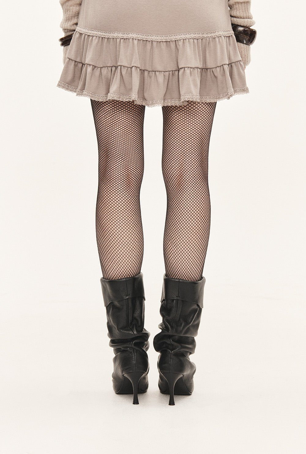 [releasing 09.18 12pm KST] Crepe tube top - threetimes