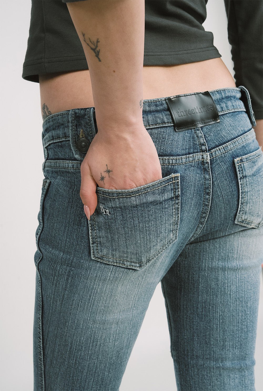 [releasing 12.09 12pm KST] Ava bootcut jeans - threetimes