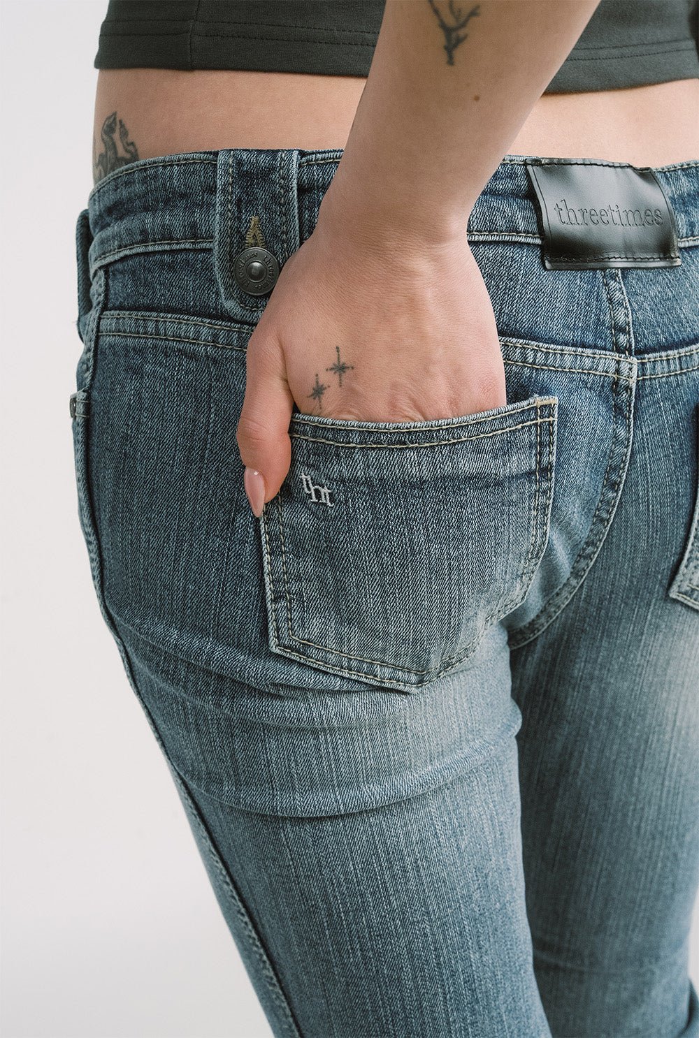 [releasing 12.09 12pm KST] Ava bootcut jeans - threetimes