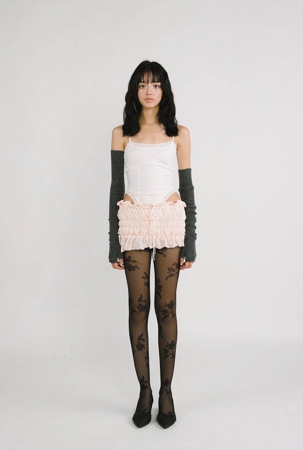 [releasing 12.09 12pm KST] Evelyn lace top - threetimes