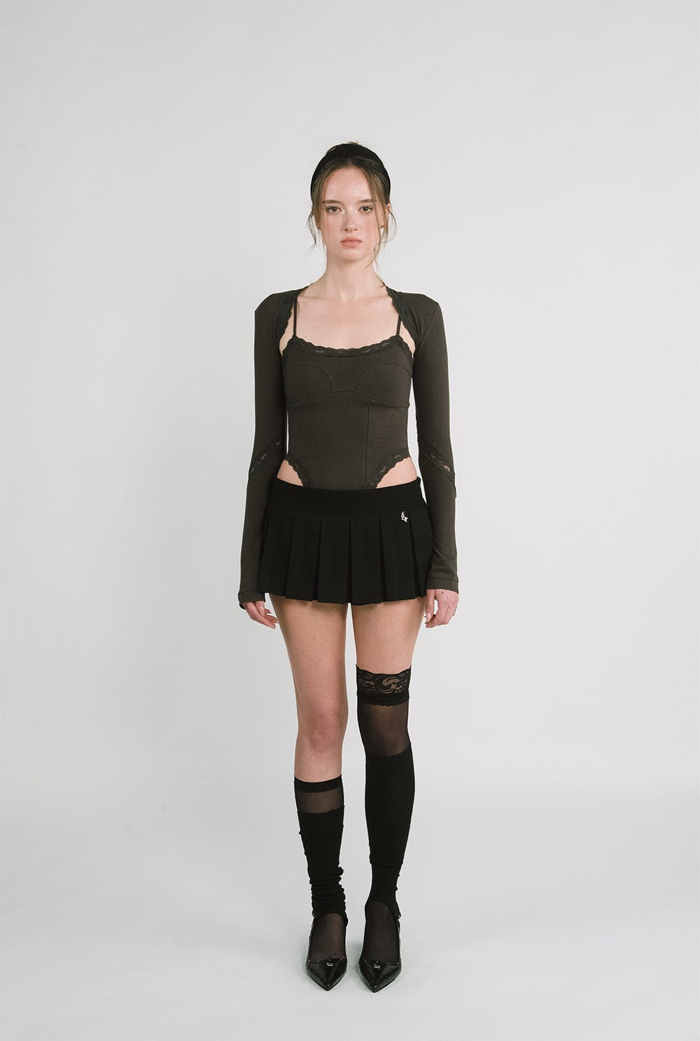 [releasing 12.09 12pm KST] Evelyn lace top - threetimes