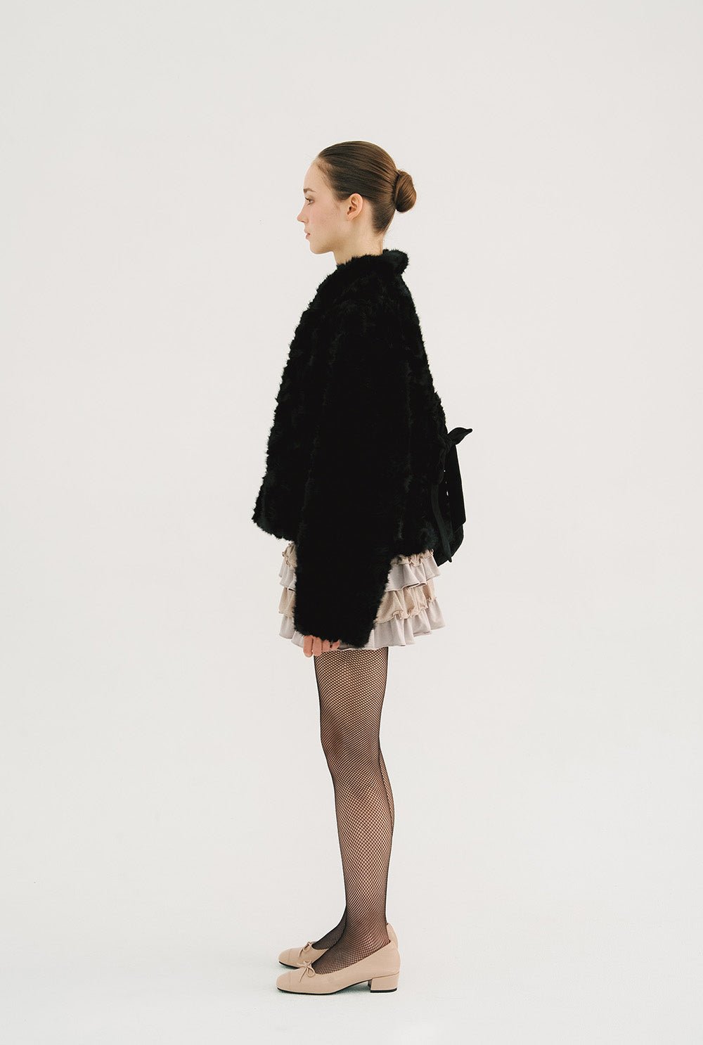 [releasing 10.30 12pm KST] Ribbon tie fur jacket - threetimes