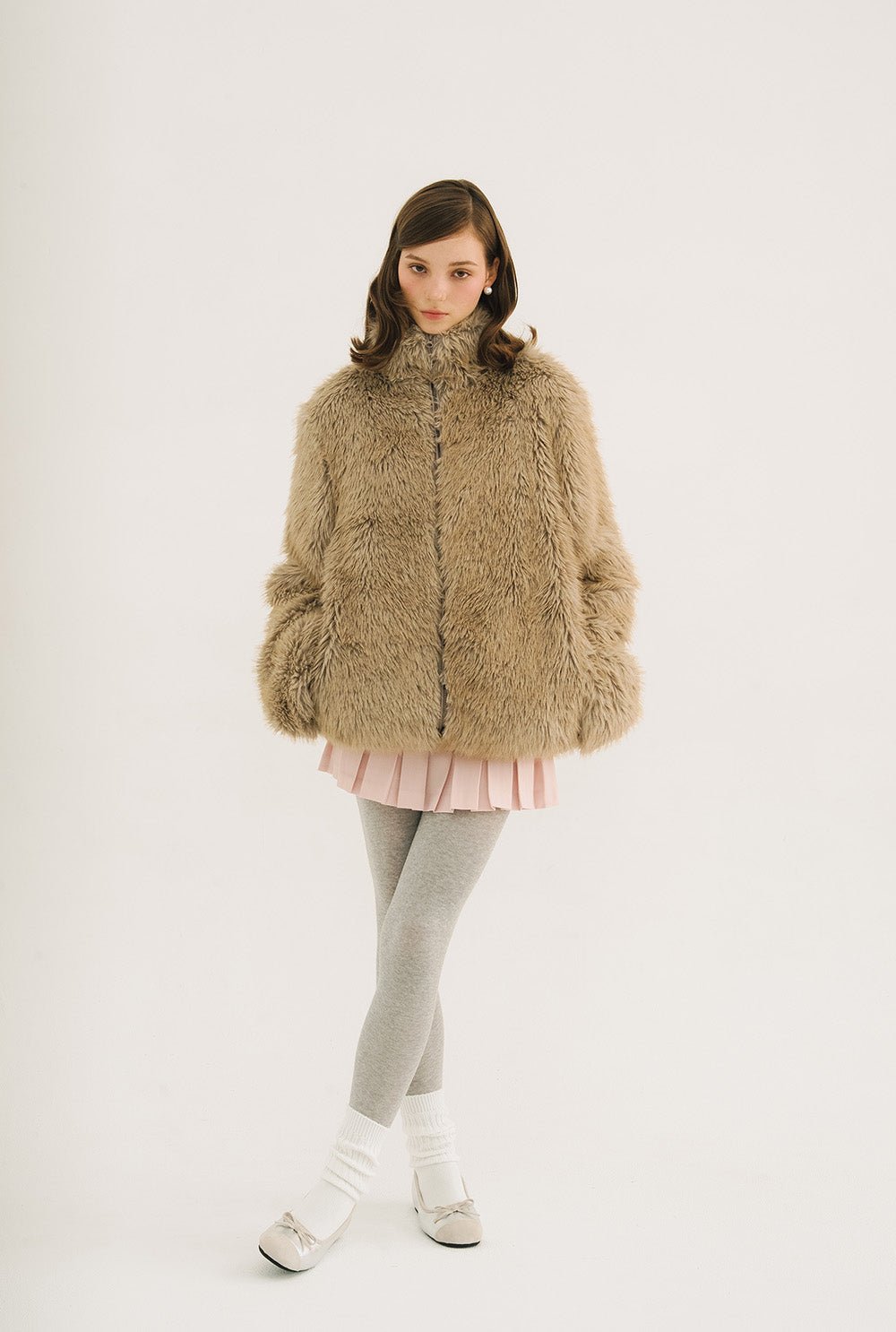 [releasing 10.30 12pm KST] Brownie zip - up fur jacket - threetimes