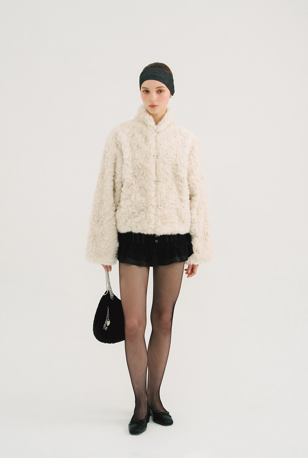 [releasing 10.30 12pm KST] Ribbon tie fur jacket - threetimes