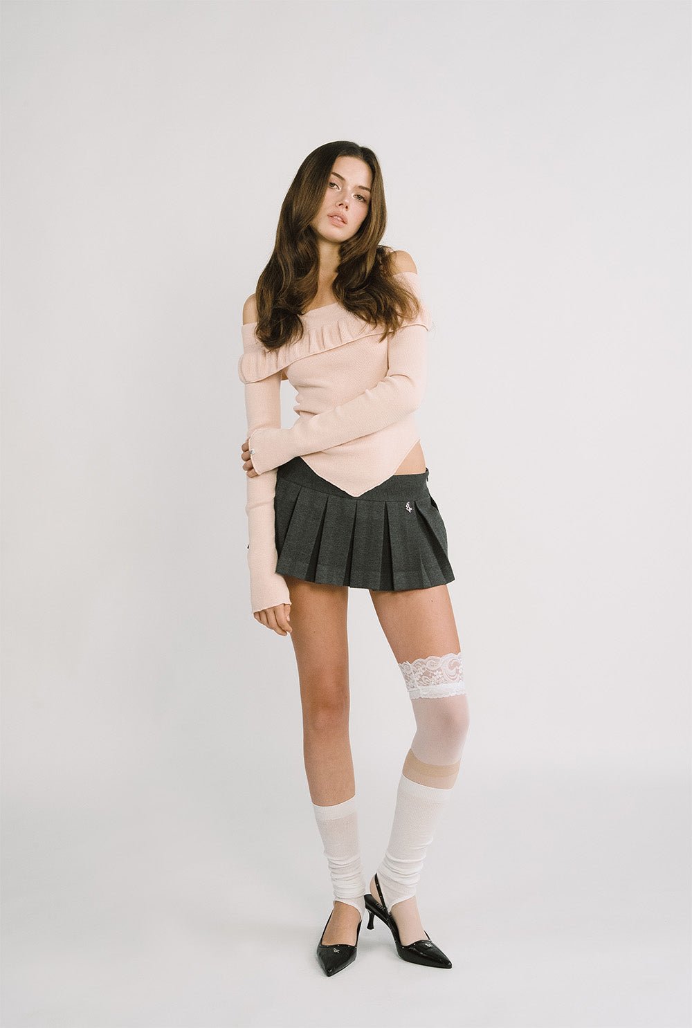 [releasing 12.09 12pm KST] Loew pleats skirt - threetimes