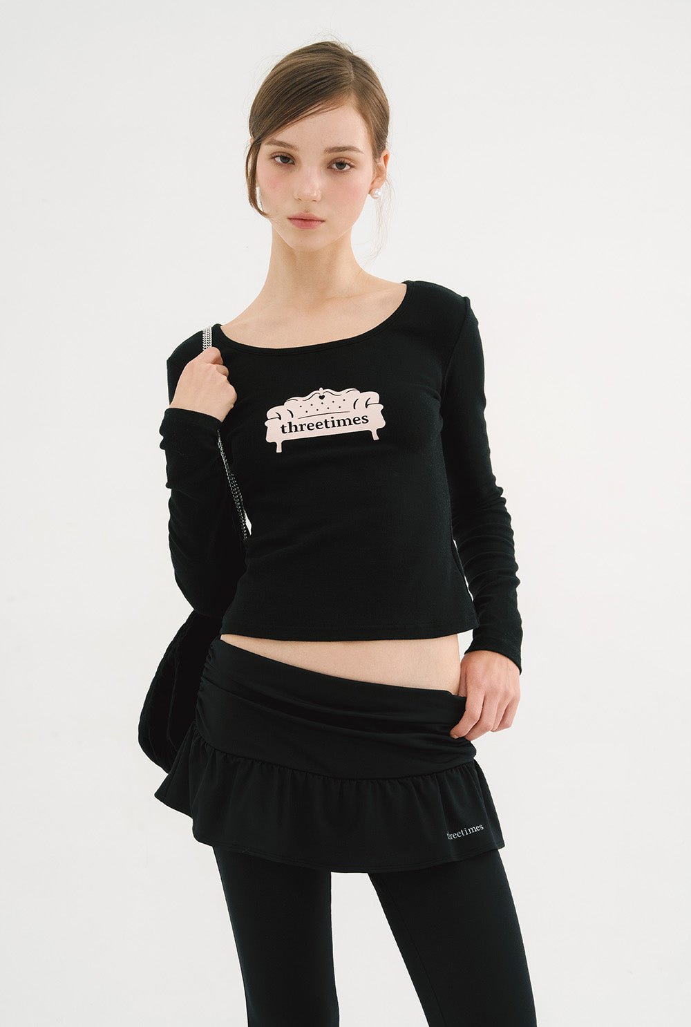 [releasing 10.30 12pm KST] Pink sofa tee - threetimes