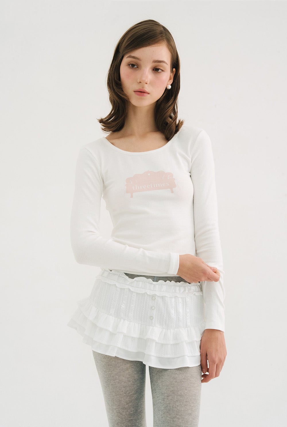 [releasing 10.30 12pm KST] Pink sofa tee - threetimes