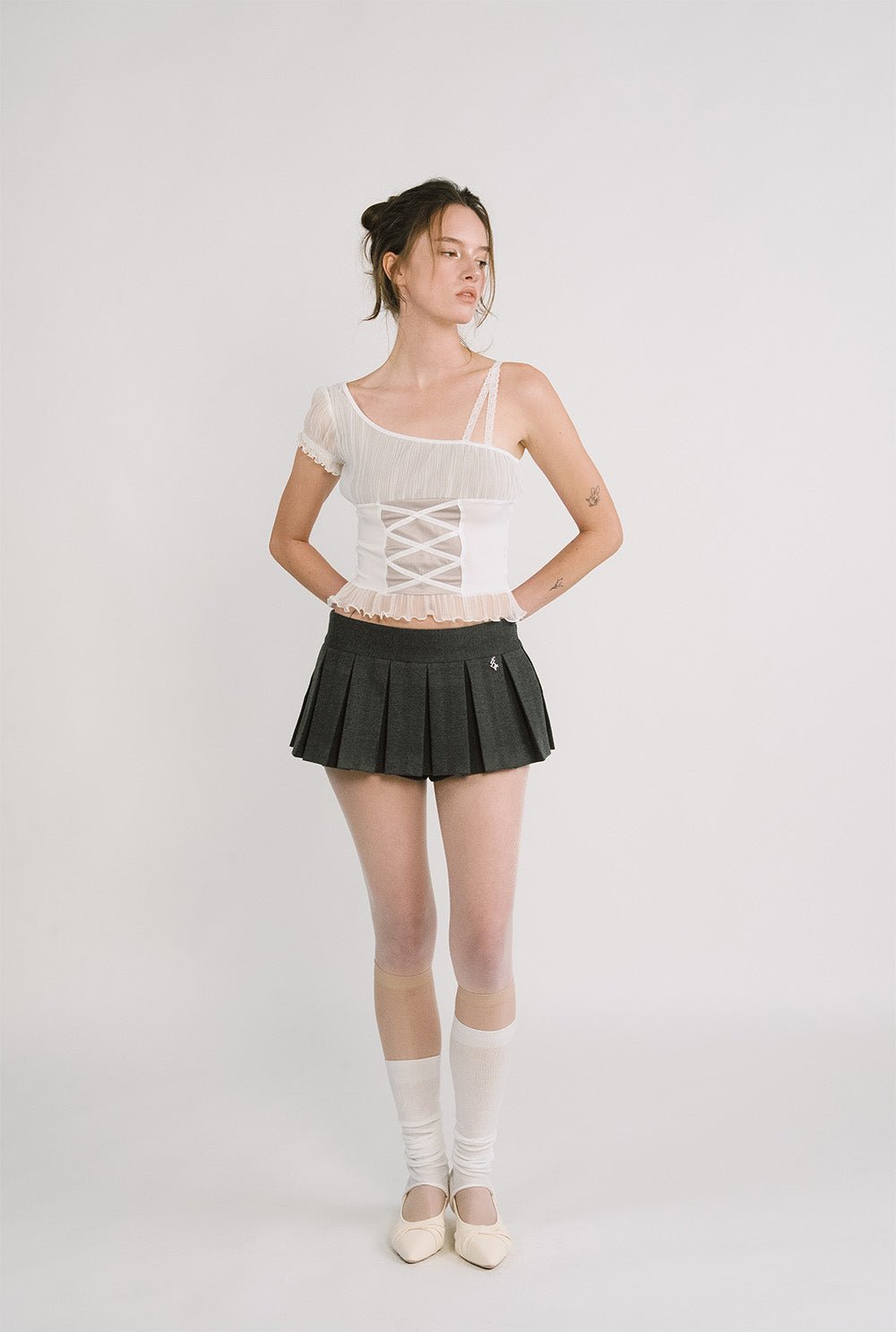 [releasing 12.09 12pm KST] Dove top - threetimes