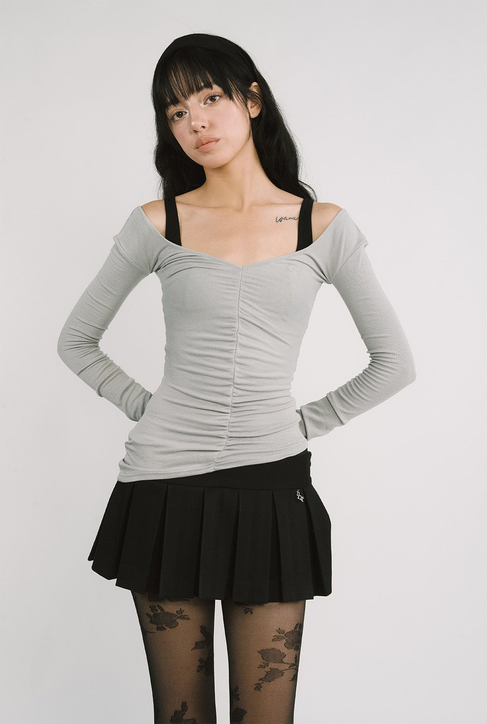 [releasing 12.09 12pm KST] Hush slim tee - threetimes