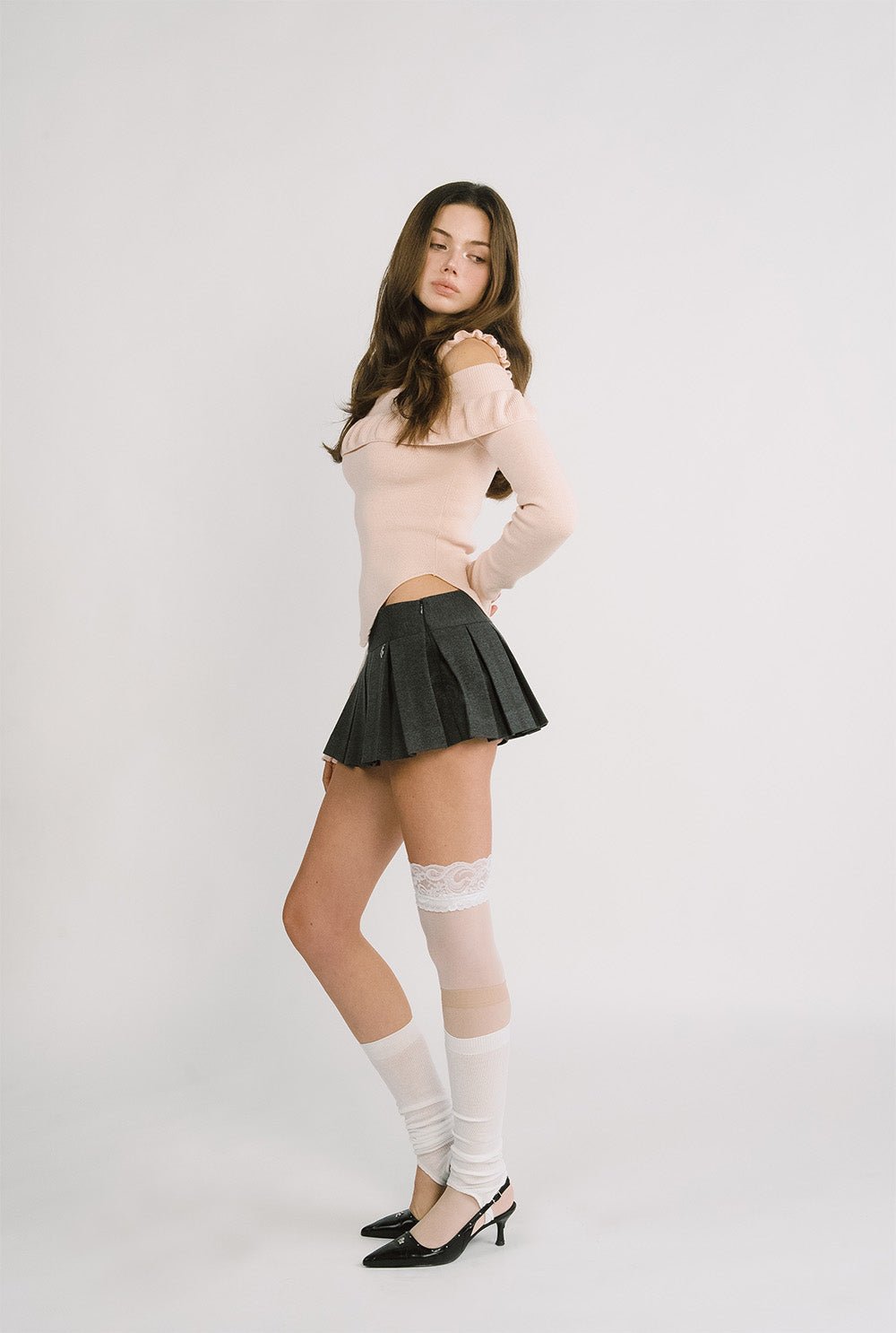 [releasing 12.09 12pm KST] Loew pleats skirt - threetimes