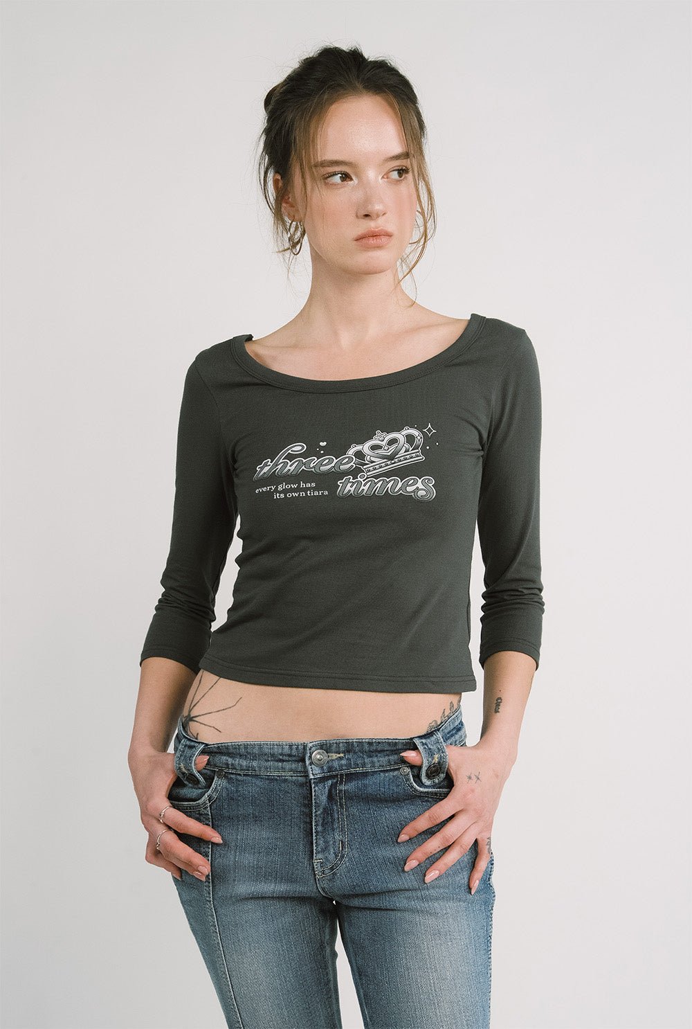 [releasing 12.09 12pm KST] Gleam tee - threetimes