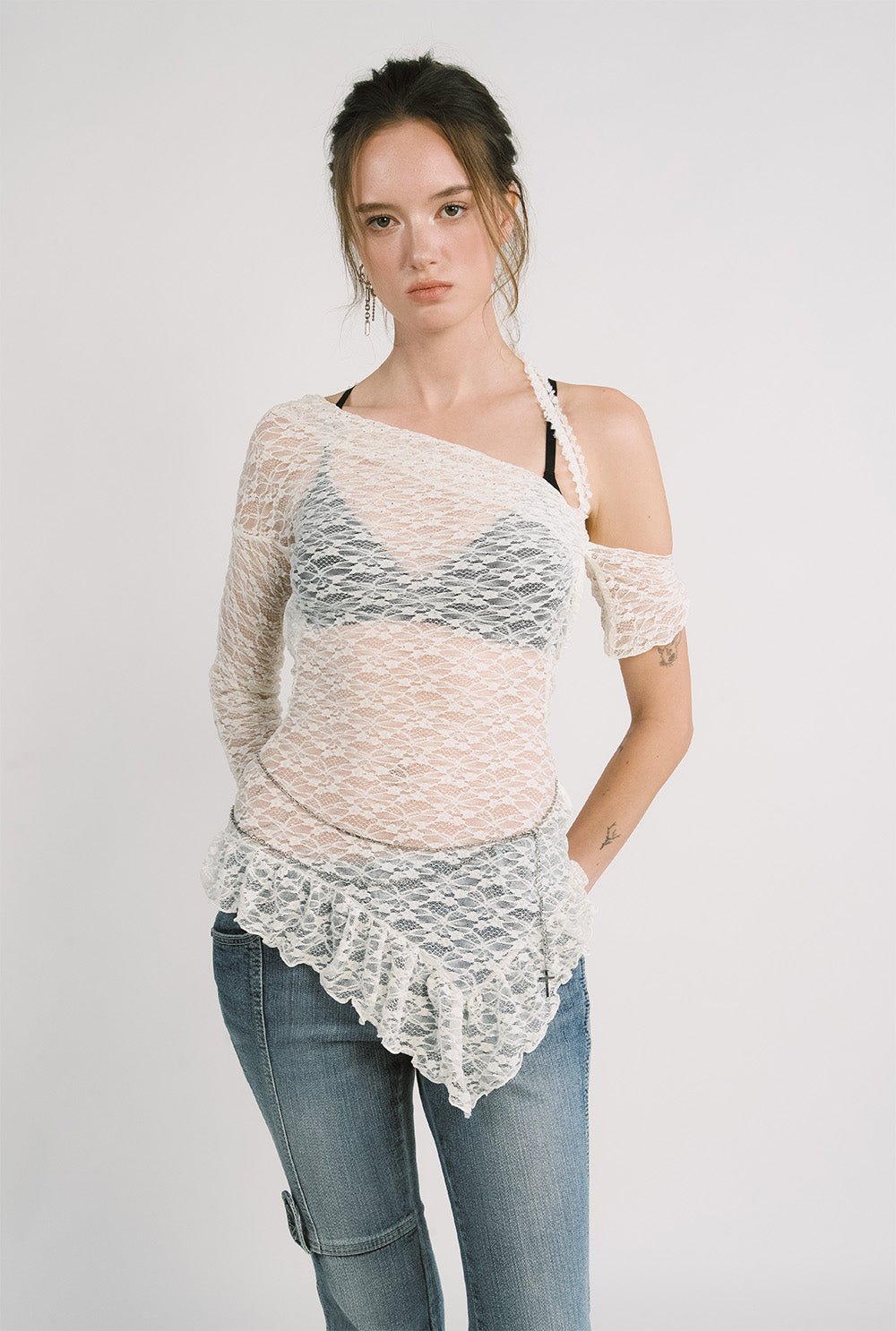 [releasing 12.09 12pm KST] Lace drape top - threetimes
