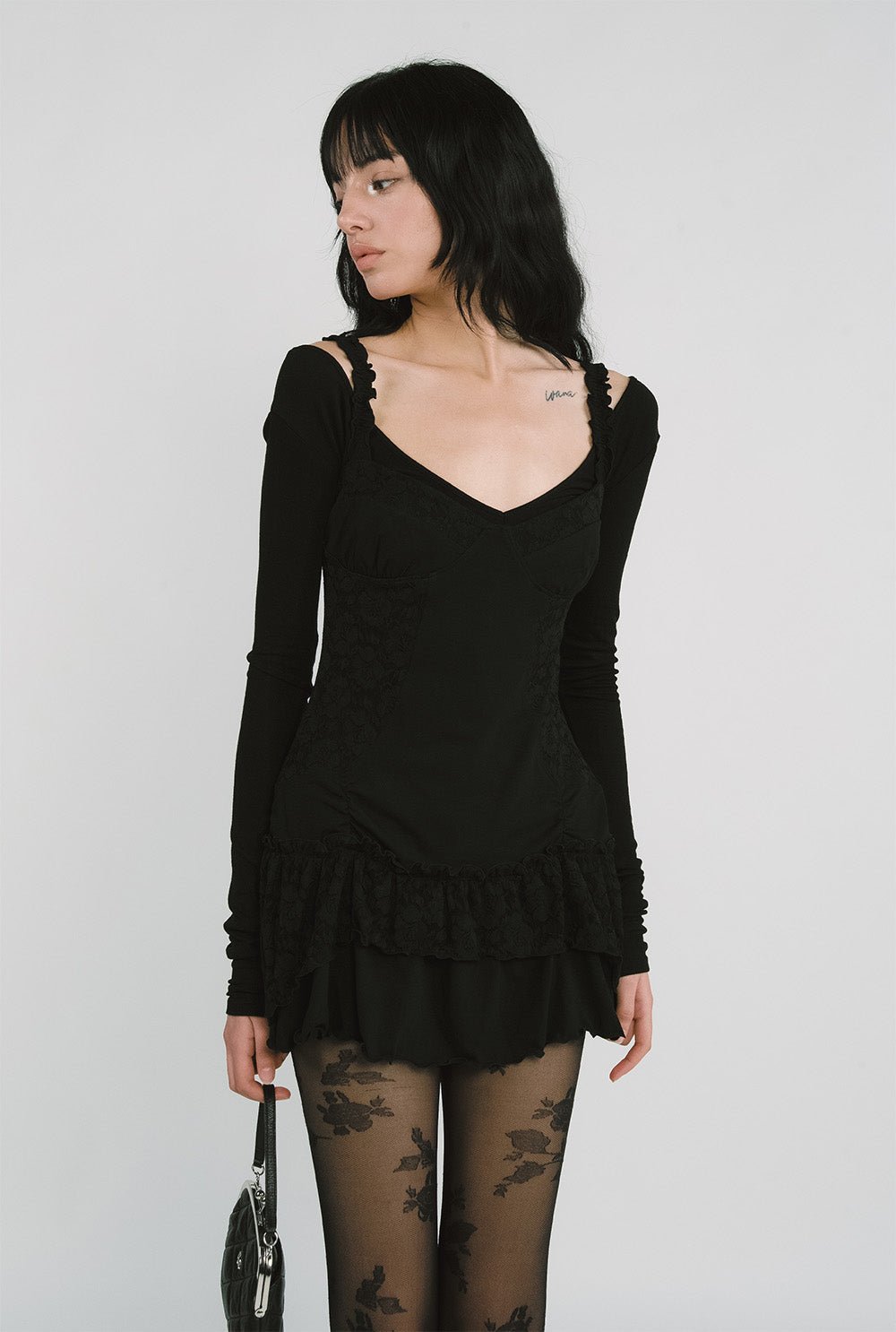 [releasing 12.09 12pm KST] Hush slim tee - threetimes