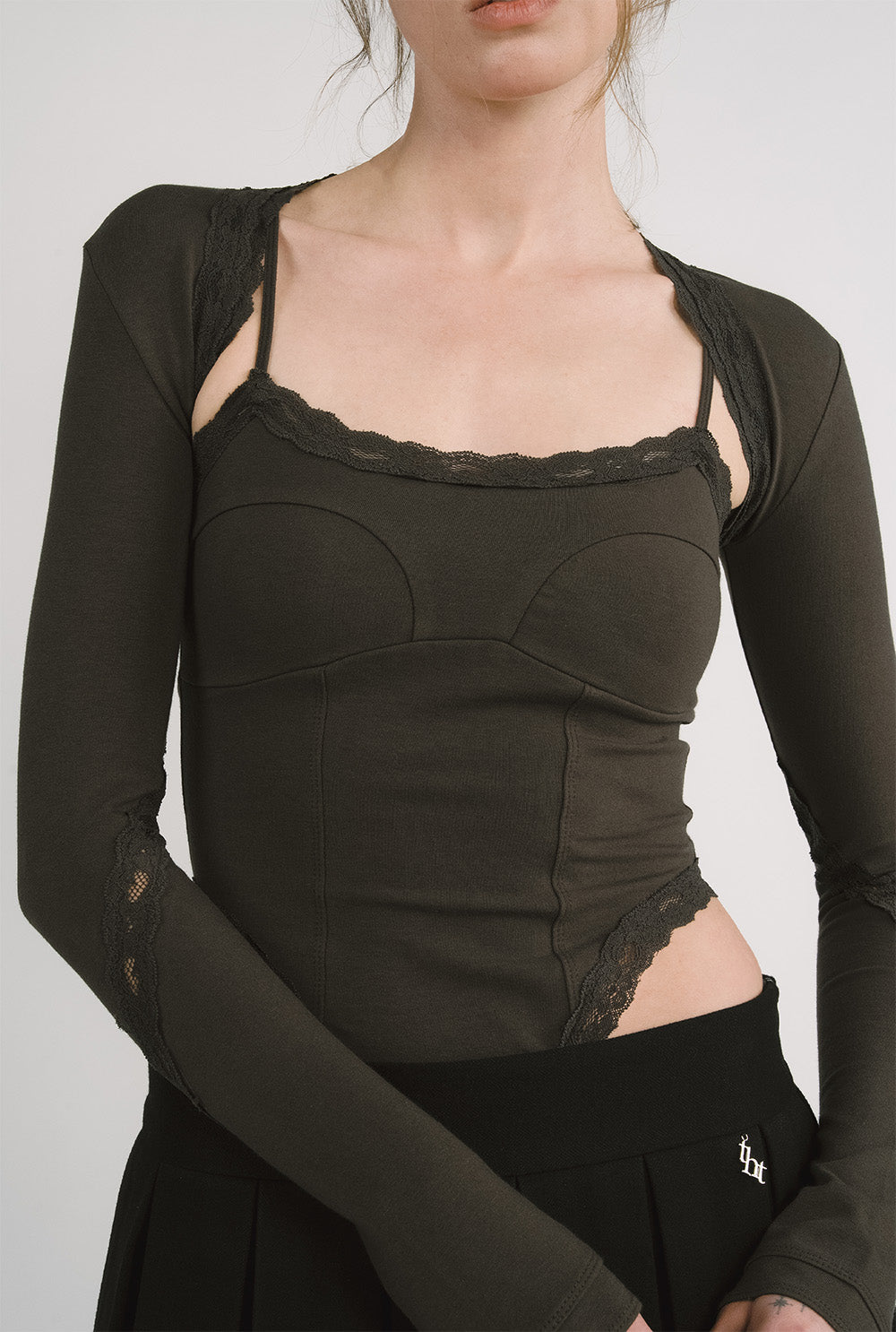 [releasing 12.09 12pm KST] Evelyn lace top - threetimes