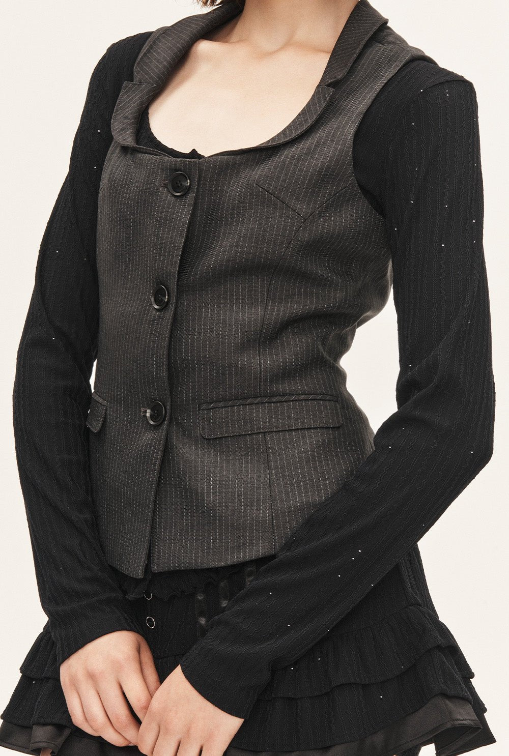 [releasing 09.30 12pm KST] Muse stripe vest - threetimes