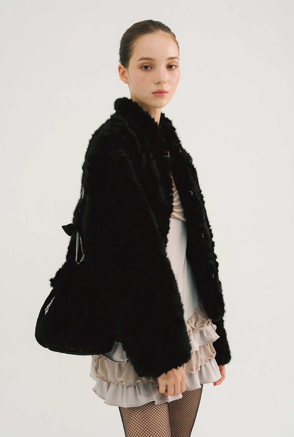 [releasing 10.30 12pm KST] Ribbon tie fur jacket - threetimes