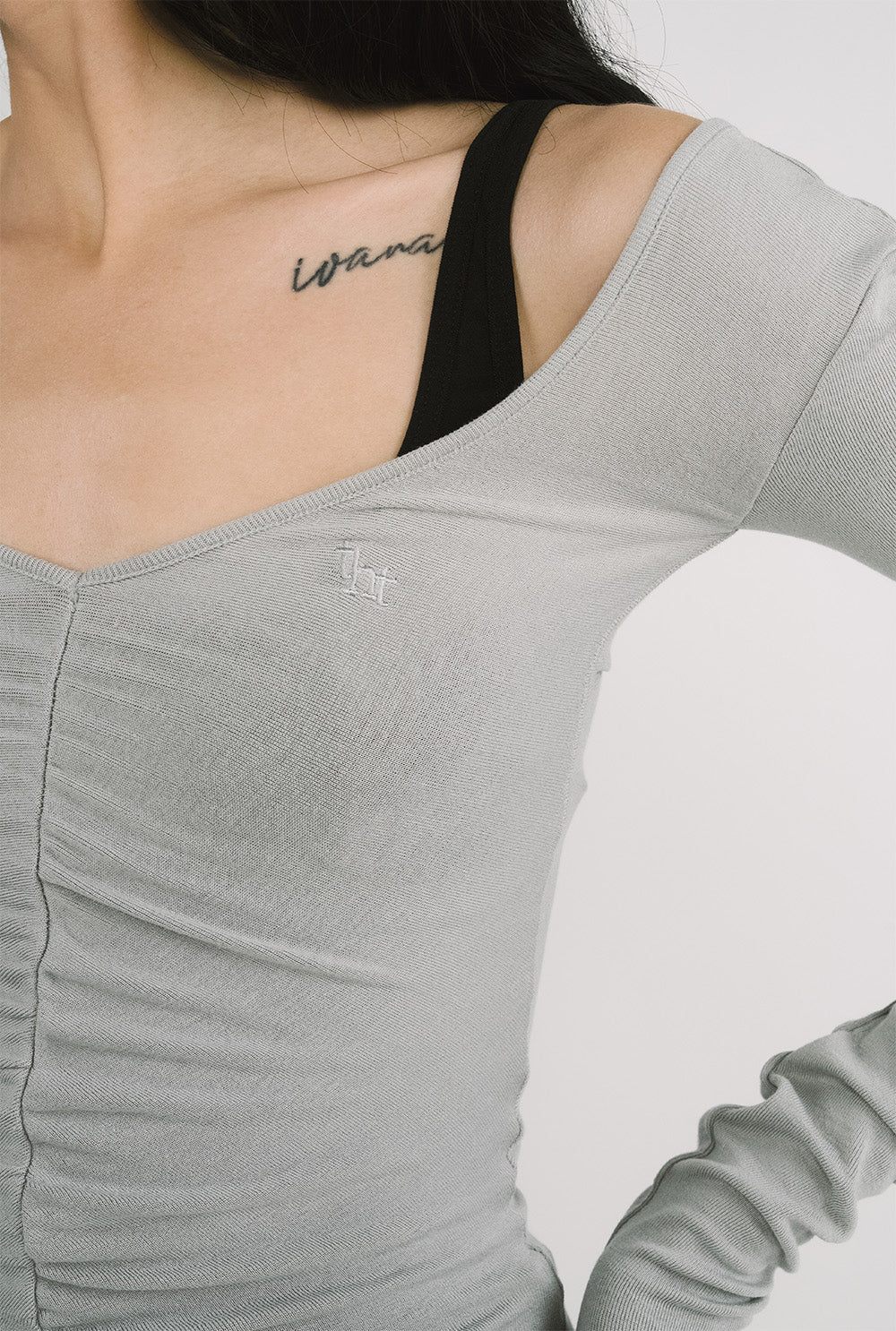 [releasing 12.09 12pm KST] Hush slim tee - threetimes