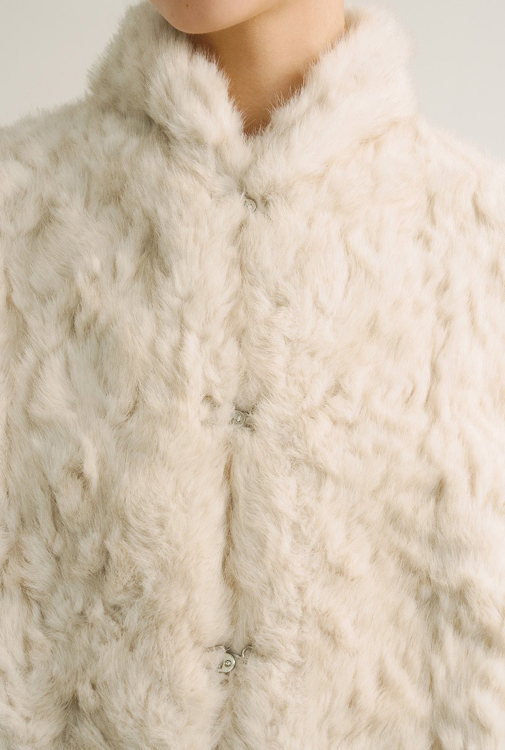 [releasing 10.30 12pm KST] Ribbon tie fur jacket - threetimes