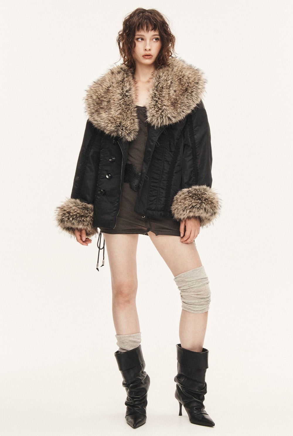 [releasing 09.30 12pm KST] Hug fur jacket - threetimes