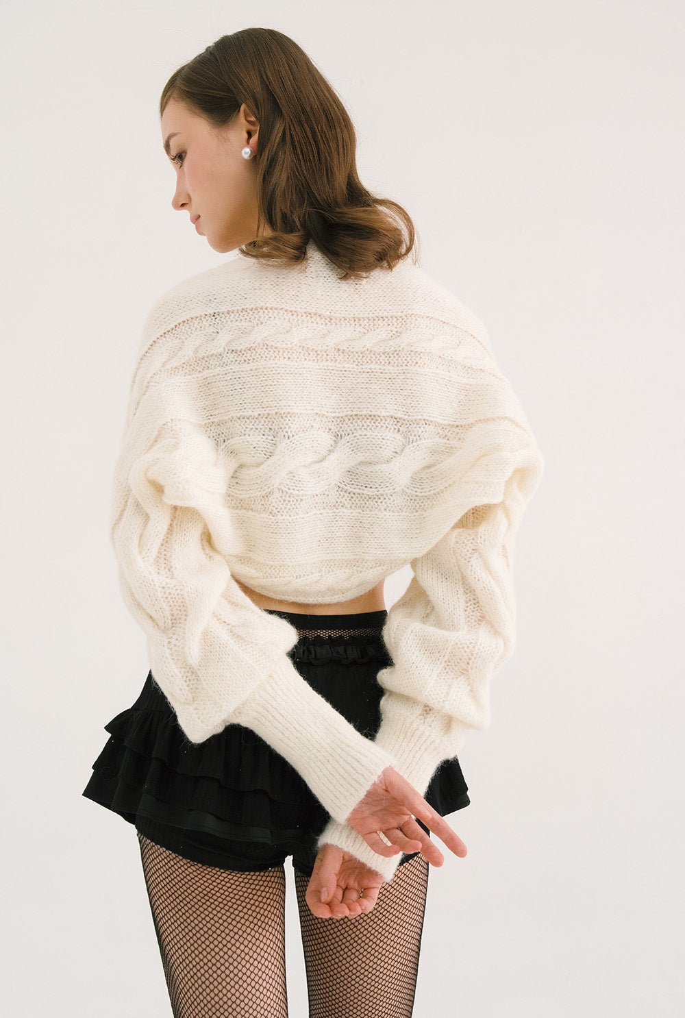 [releasing 10.30 12pm KST] Creamy knit bolero - threetimes