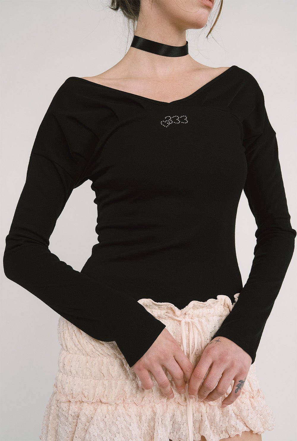 [releasing 12.09 12pm KST] Rose jewel top - threetimes