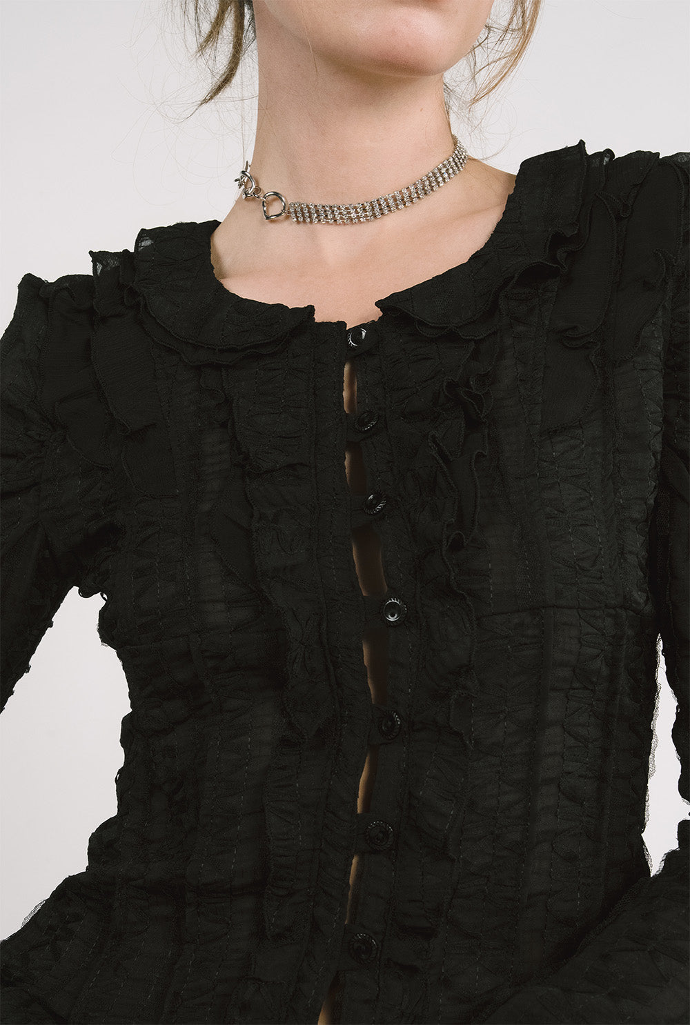 [releasing 12.09 12pm KST] Snow ruffle top - threetimes