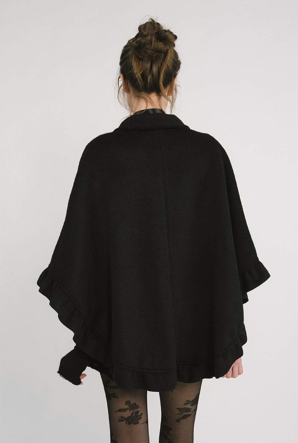 [releasing 12.09 12pm KST] Moon cape jacket - threetimes