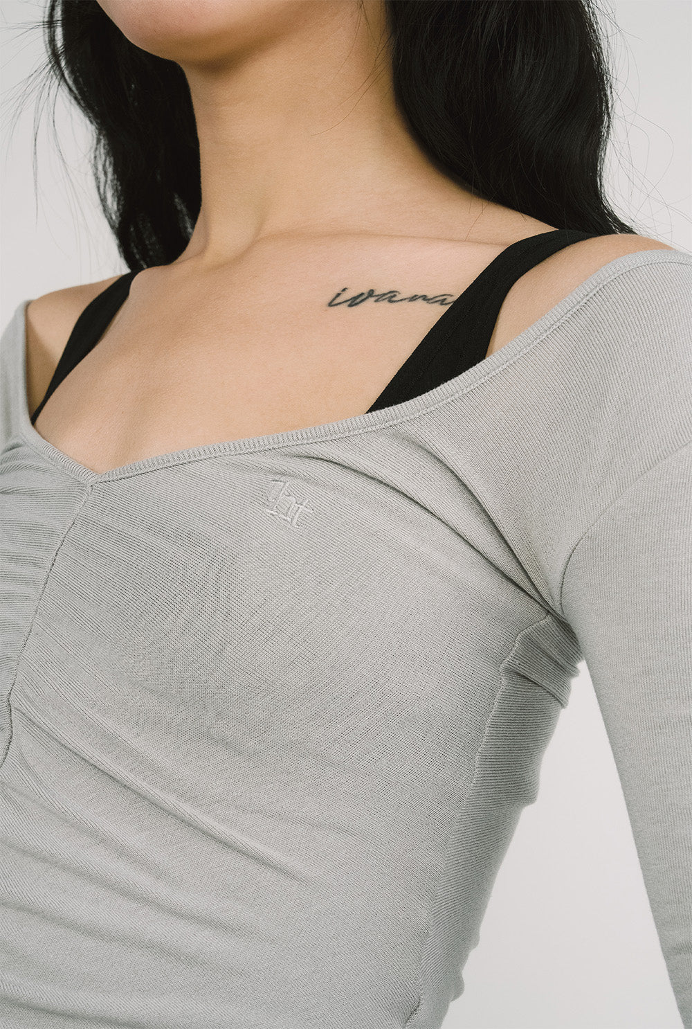 [releasing 12.09 12pm KST] Hush slim tee - threetimes