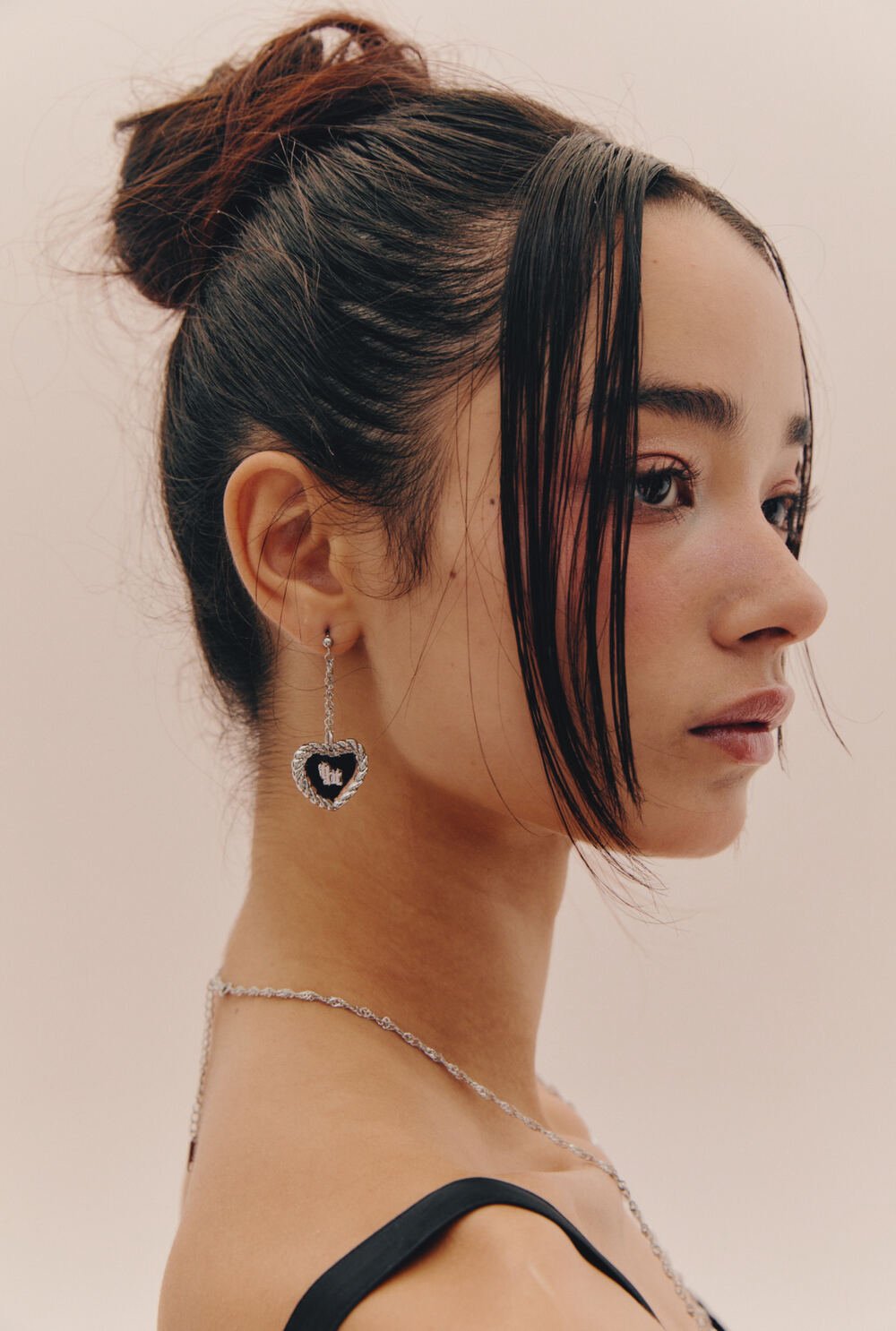 Heart twist earrings - threetimes