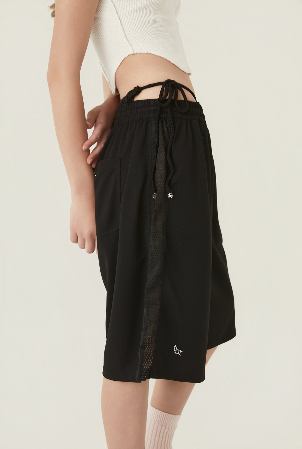 [releasing 06.02 12pm KST] Owen mesh pants - threetimes
