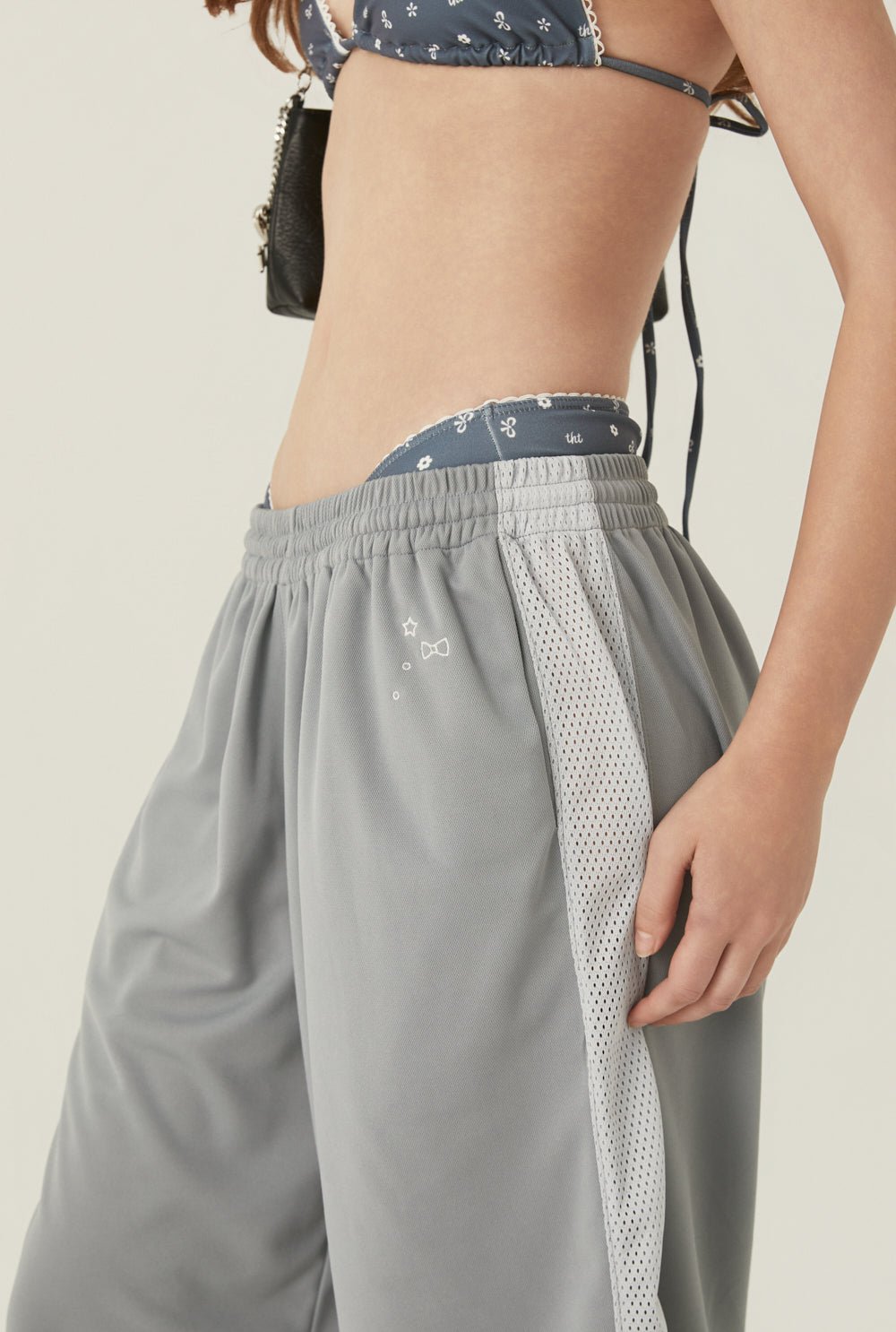 [releasing 06.02 12pm KST] Owen mesh pants - threetimes