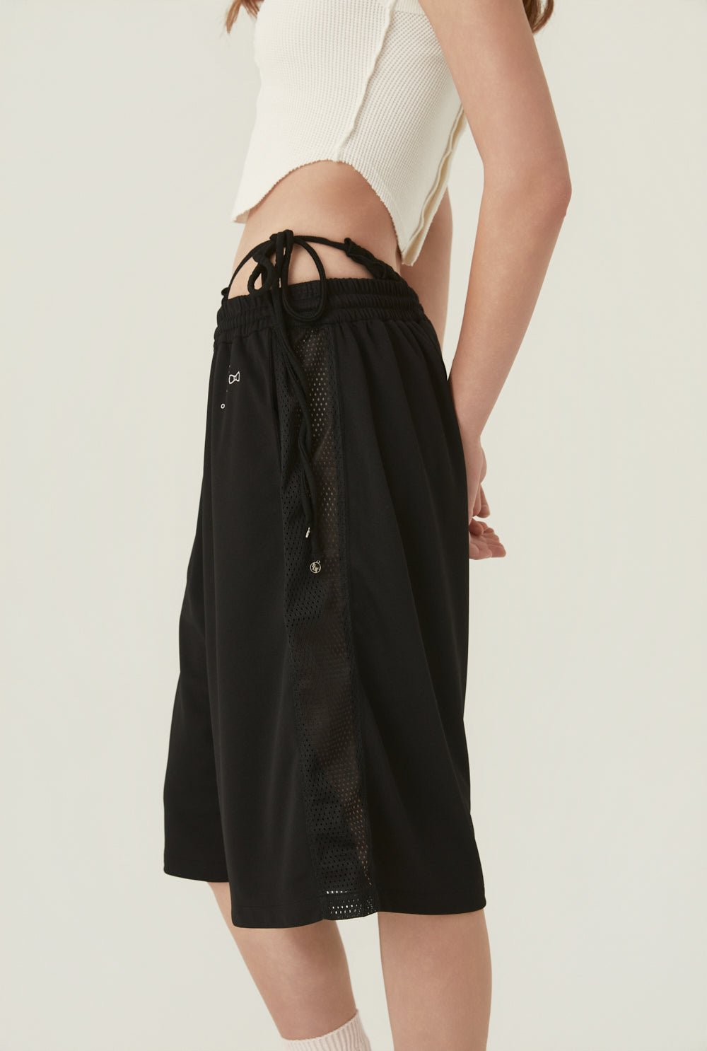 [releasing 06.02 12pm KST] Owen mesh pants - threetimes