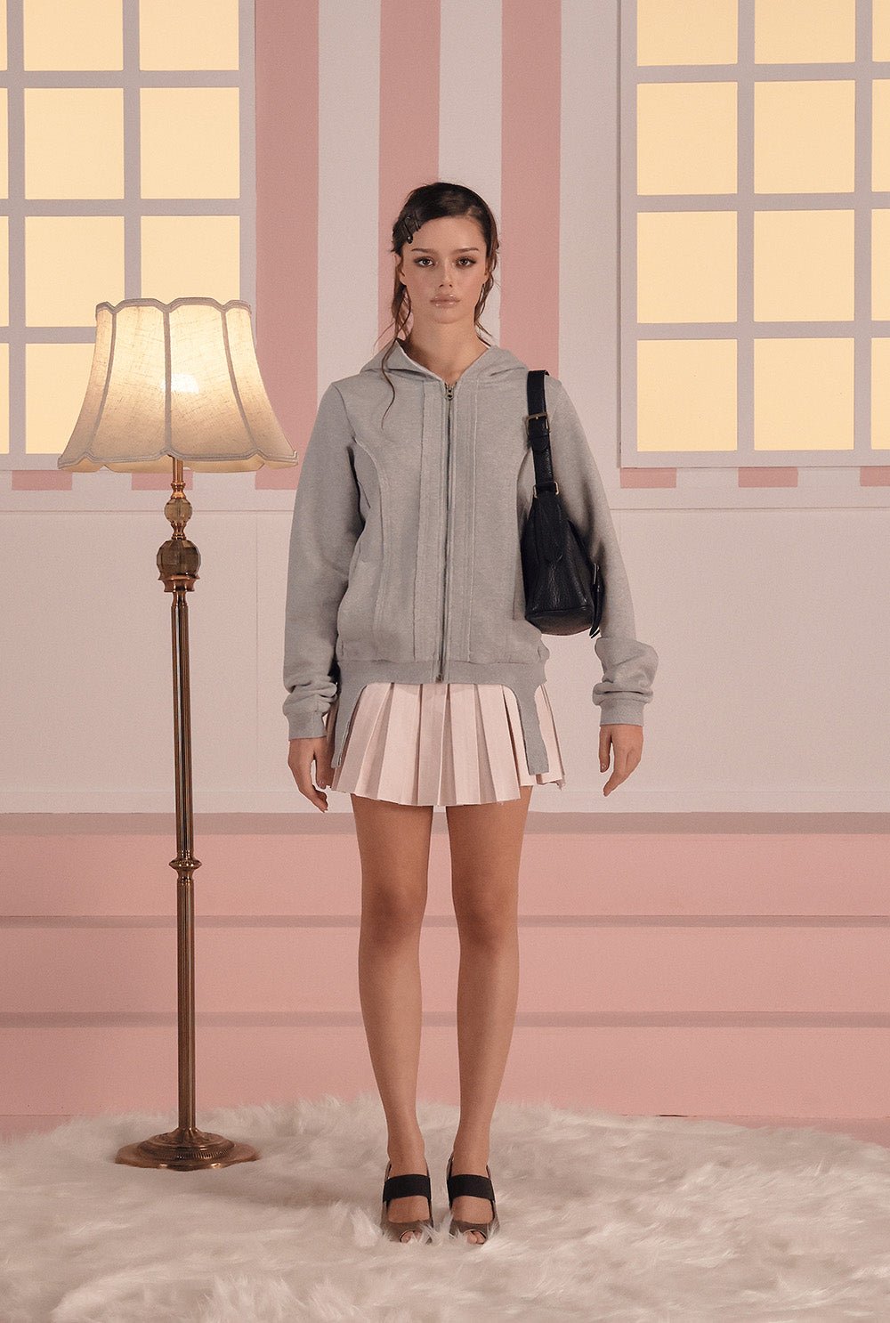 [releasing 02.24 12pm KST] Gwen zip - up hoodie - threetimes