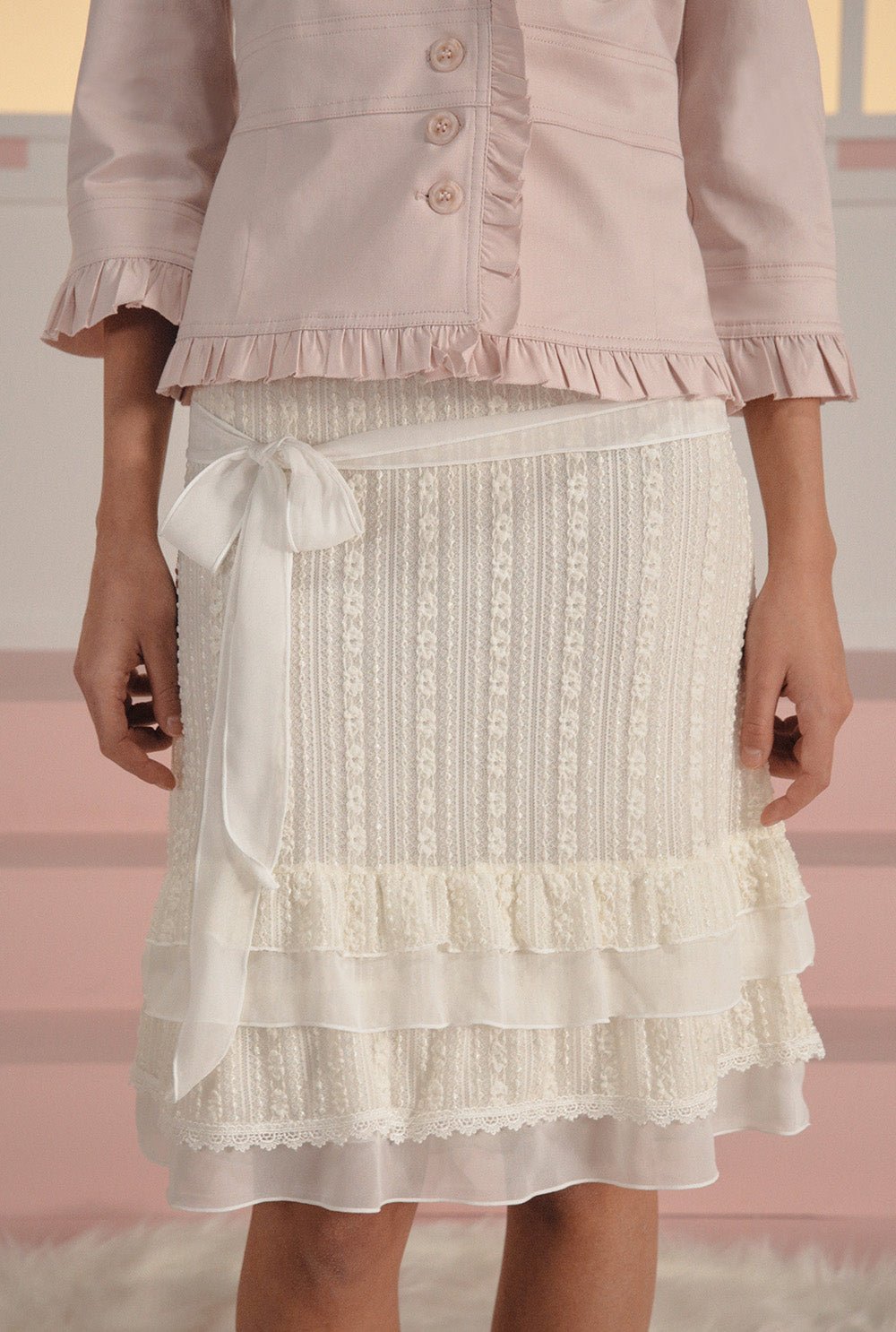 [releasing 02.24 12pm KST] Button frill jacket - threetimes